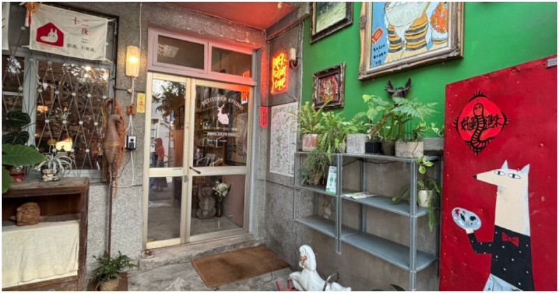 藝術迷台中必訪！小路映画  插畫藝術展覽空間，台灣藝術家的幕後推手。