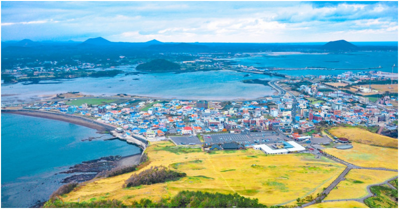 北海道5日團比機票便宜！濟州島五星度假只要11900元，易遊網限時優惠。