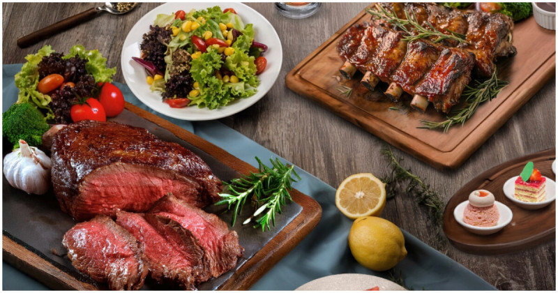 萬豪「豪吃之夜」升級回歸！肋眼牛排與BBQ豬肋排任選吃到飽、假日不加價。