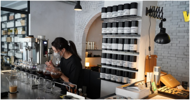 台中茶館推薦！WORKSHOP TEA HOUSE 文青模範街新據點，30款茶飲搭配巴斯克。