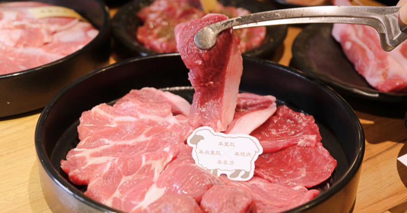 旭川成吉思汗大黑屋菜單曝！一人開吃北海道烤羊肉，無低消 肉盤260元就有。