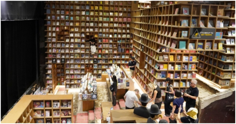 爆紅吉隆坡景點！迷宮書店 舊戲院轉生書店，馬來西亞文青IG打卡熱點。