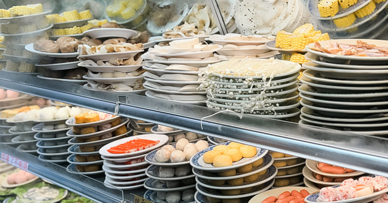 石頭火鍋 4間老店推薦！基隆這家一早排隊、評論皆破4000則，台北人連假下雨來吃鍋。