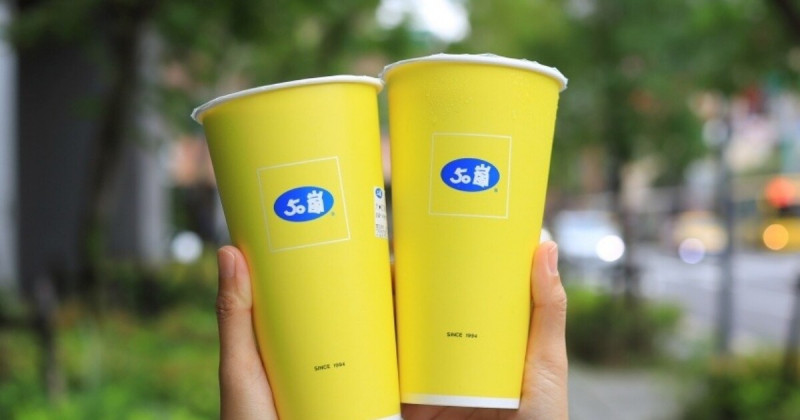 Rosé喝50嵐登熱搜！BLACKPINK演唱會熱潮延燒，承億酒店粉光應援、高雄洲際推玫瑰蛋糕致敬女神魅力。