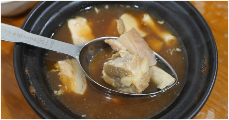 在地人推薦的吉隆坡肉骨茶！銘記肉骨茶 80年老字號肉骨茶， 馬來西亞旅遊必吃。