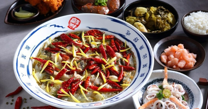 刁民酸菜魚桃園終於開了！一日限定5折，開到凌晨3點搶功桃園宵夜。