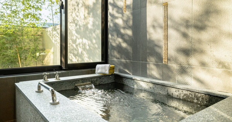 晶華線上旅展住宿券3000元起！栢麗廳餐券71折，買10送1優惠手刀快搶。