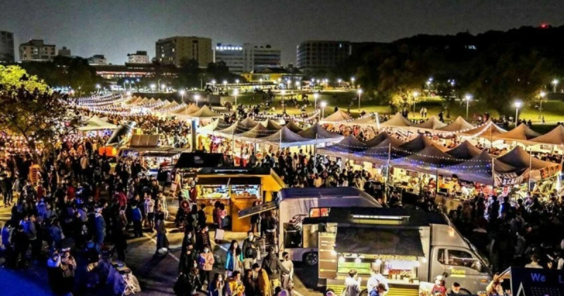 有趣市集在圓山搞怪！彩虹萬聖節市集80攤快閃，連假3天逛起來。