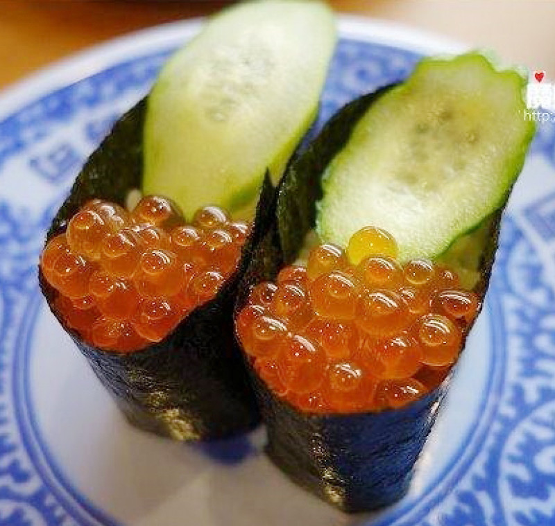 《捷運松山線/松江南京站美食》くら寿司Kura Sushi~藏壽司松江南京店．日本迴轉壽司台灣1號店