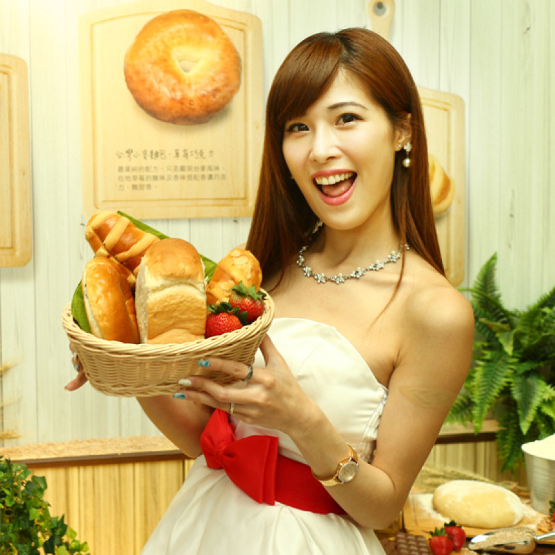 自己的小麥自己種！萊爾富與在地農民合作，推出國產小麥契作麵包，支持小農，全台麵包飄香出爐