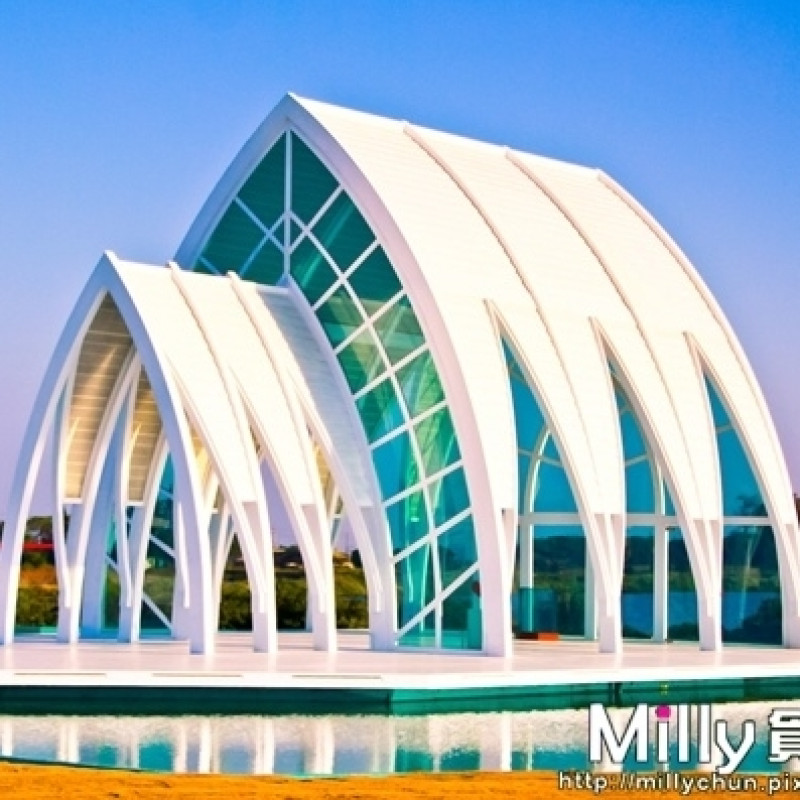 ◆台南景點推薦◆北門水晶教堂+北門遊客中心。來到這都想婚～全台最浪漫的婚紗美地文創園區