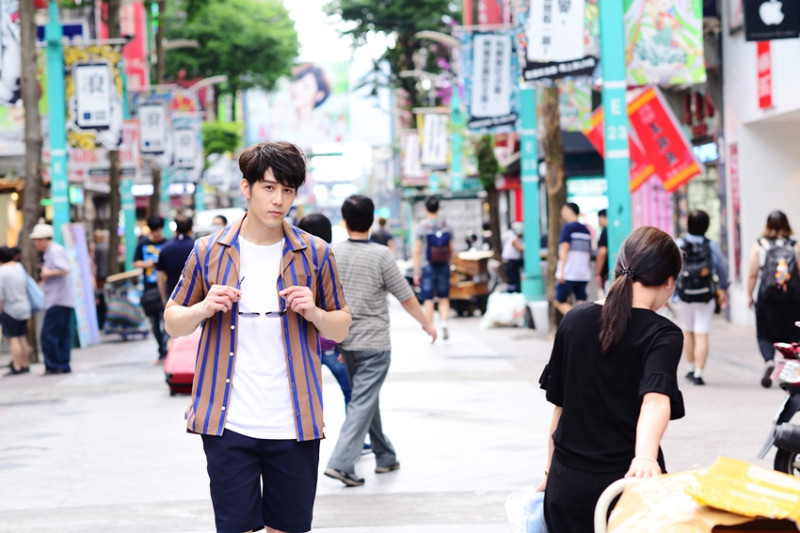 老派、新潮、大人味？跟著胡宇威一起感受關於西門町的那些事！