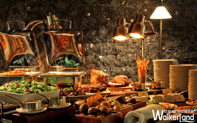 畢業生這一次賺到了！國泰商旅Cozzi THE Roof、GUSTOSO推出超優惠「謝師宴」，讓「謝師」也可以輕鬆升級吃到飽。