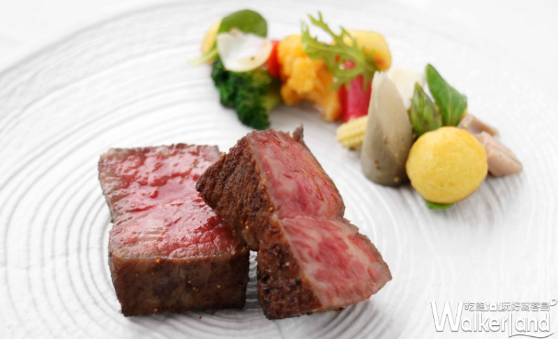 吃套餐送龍蝦！北投麗禧溫泉酒店「C'est Bon歐陸餐廳」炎夏限定優惠，吃套餐真的就免費贈送波士頓龍蝦。