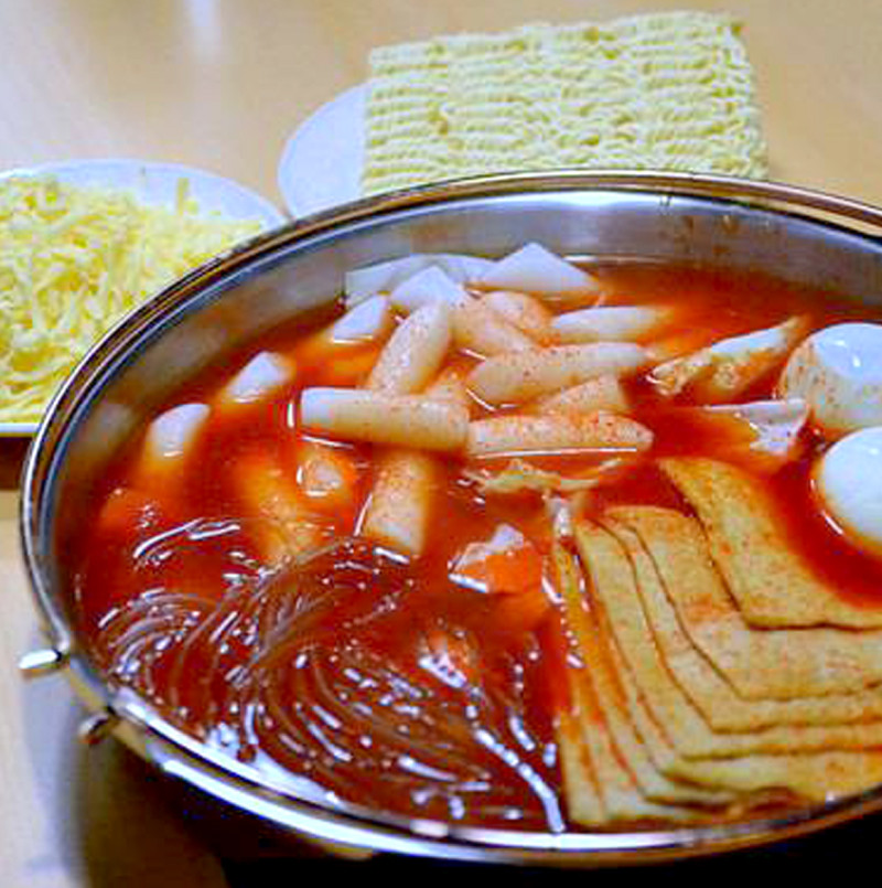 [捷運市政府美食] Nash 吃 泰一格韓國年糕火鍋 韓星李光洙的最愛