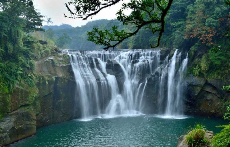推廣韓國旅客漫遊新北，搭乘長榮航空Hello Kitty機旅行去，新北市拼觀光Ready　Go！