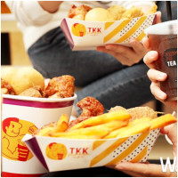 頂呱呱單點通通打8折！堪稱台灣人的經典炸雞「頂呱呱」一日限定8折優惠，經典呱呱包、炸雞、功夫茶爆漿珍奶一定要吃。