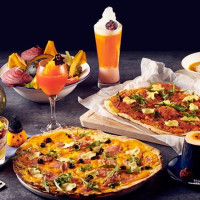 啤酒控快衝啤酒免費喝！柏克金啤酒餐廳推出超搞怪「百變南瓜派對」，再加碼「搞怪限定」啤酒免費送，讓人這波一定要跟上。