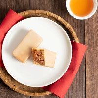 挑戰全新蘋果伴手禮！微熱山丘全新推出日本青森「蘋果酥」，要用紅玉蘋果的酸甜滋味，強勢挑戰微熱山丘伴手禮排行榜。