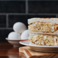 蛋蛋好吃！大武山牧場攜手真芳早餐、PASTAIO、BAR春花推出「吃好蛋攻略」聖誕限定蛋料理，從早吃蛋到晚。