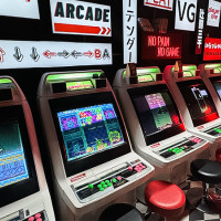 復古遊戲機台免費玩！台北動漫酒吧「SPEEDRUN by VG Taipei」連菜單都超有特色，店內處處都是細節。