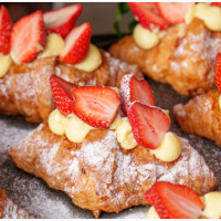 草莓可頌一定要吃！NO COFFEE冬季限定「馥郁莓戀香酥可頌 熱紅酒咖啡」必吃。