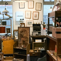 台北老物平價選物店！新選商號 萬華龍山寺必逛，復古萬花筒、星座書必買。