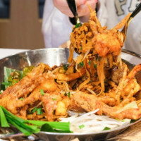 中壢美食新推薦！桃園首間BO BO泰式河粉開到大江，泰奶免費送。