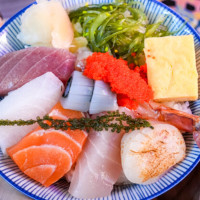 永安漁港美食5大必吃！桃園人氣生魚片丼飯 平價海鮮熱炒，高CP值美食推薦。