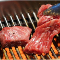 網友公認第一名沖繩燒肉！ 琉球の牛  燒肉控國際通必吃美味，想吃一定要先預約。