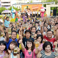 《高雄中秋快訊》玉荷包啤酒節 9月19日舊鐵橋溼地公園登場囉！