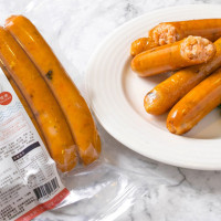 今年中秋一起烤鮭魚吧！美威鮭魚「獨創鮭魚香腸」與老饕最愛「鮭魚肚條」讓烤肉有輕鬆新選擇