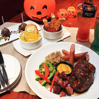 「食」在驚魂！TGI FRIDAYS 粉專上傳搞怪照，鬼王鬼后陪你吃大餐！