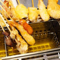 吃到飽控一定要搶吃！大阪超人氣DIY串炸「串家物語」二號店插旗台中港三井OUTLET，期間限定甜點名廚馬卡龍無限吃到飽。