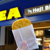 小巨蛋上班族的新歡！IKEA推出「Hej! Bistro」輕食外帶店，49元銅板早餐、外帶組合套餐就要搶攻上班族的心。