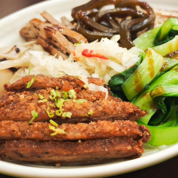 忠義素食西屯店