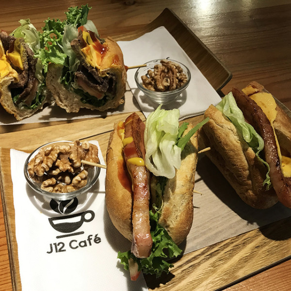 J12 Café 有機咖啡