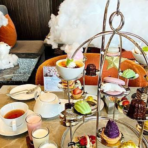 台北六福萬怡大廳酒吧The Lounge