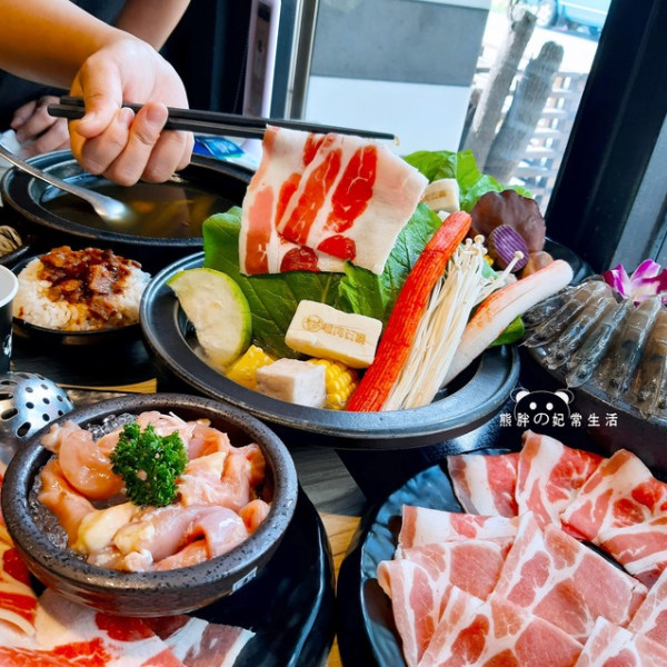 嗑肉石鍋-豐原店