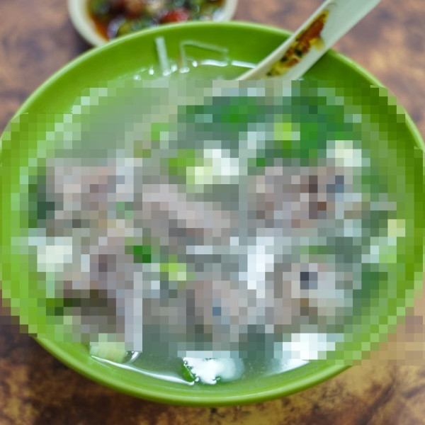 新莊二哥烏醋乾麵骨仔肉湯