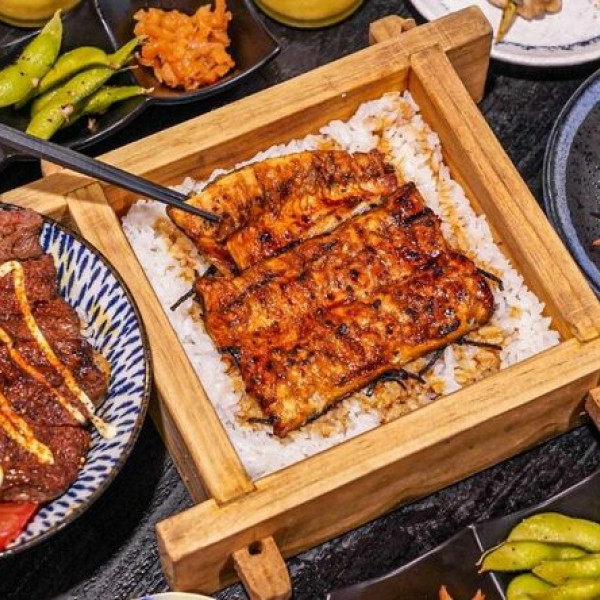 一膳鰻魚飯台中文心秀泰店