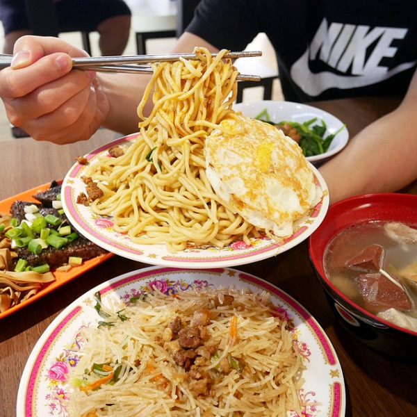 胖媽炒麵 模範店