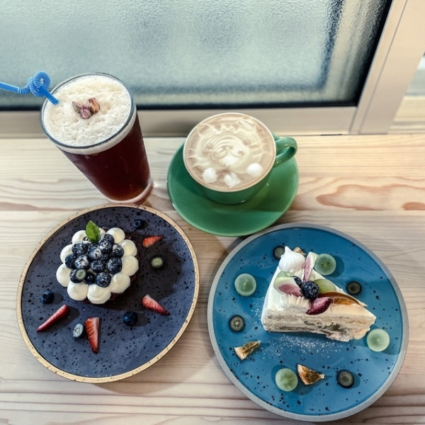 糸各 珈琲● 甜點●喫茶