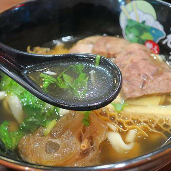 老兵曾王記牛肉麵三重旗艦店