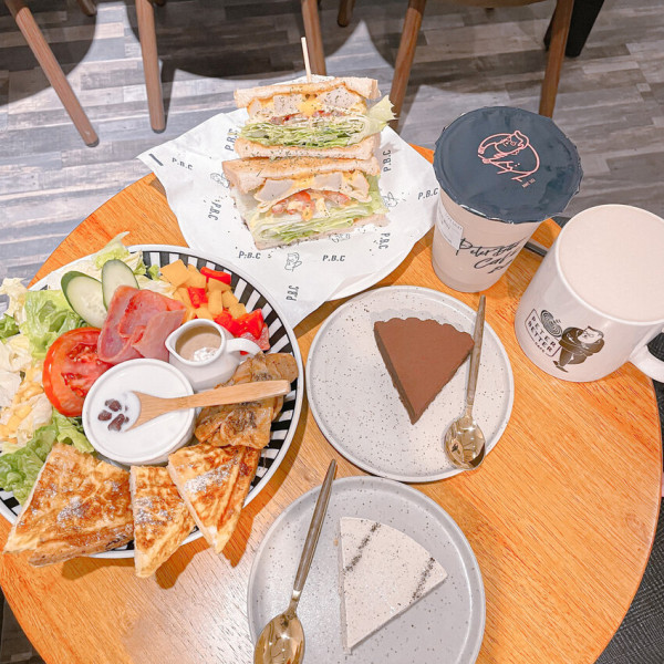 彼得好咖啡民生雙連店