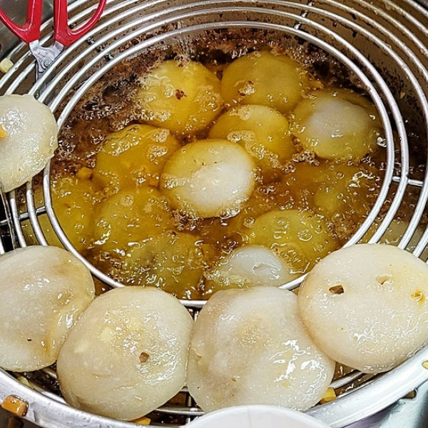 老黑輪肉圓店(車站店)