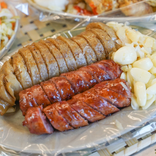 章記黑豬肉香腸