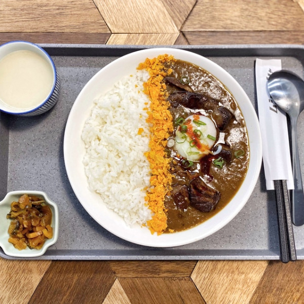 Musha Musha 熟成咖哩 竹北店