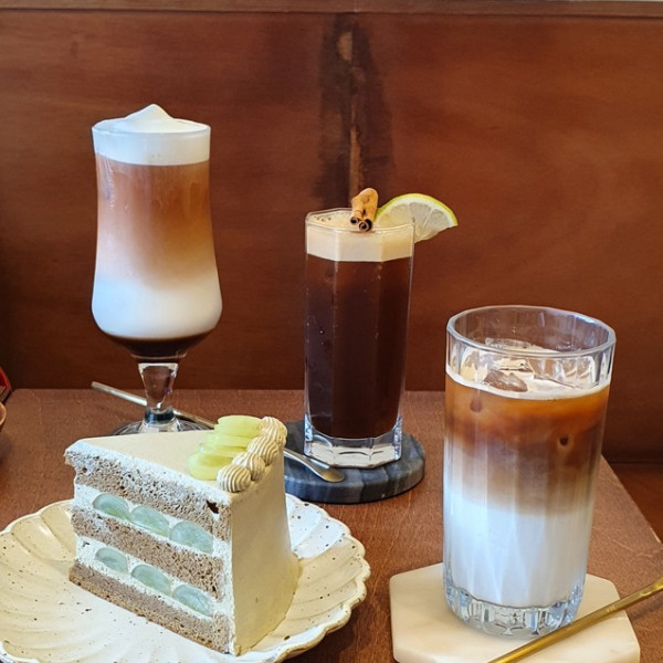 𝐧𝐢𝐤𝐨𝐧𝐢