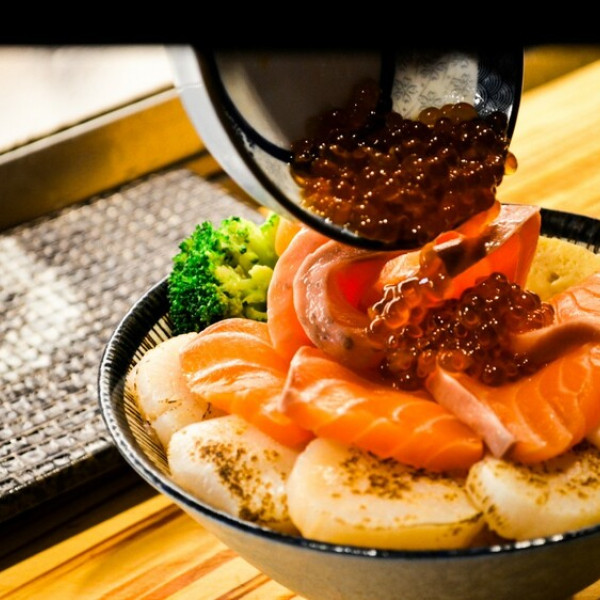 魚韻日本料理 北醫店